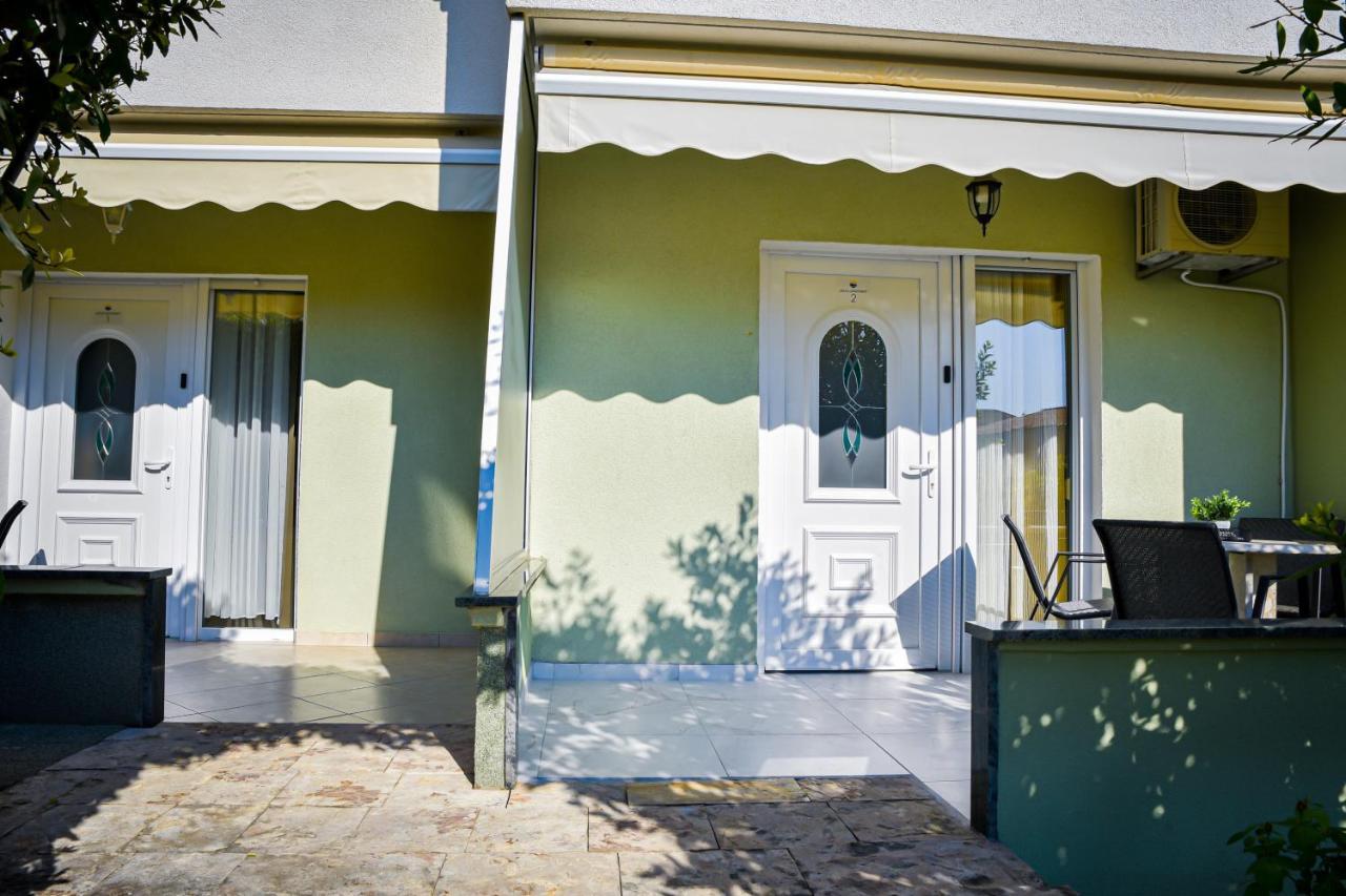 Locus Apartments Petrcane Εξωτερικό φωτογραφία